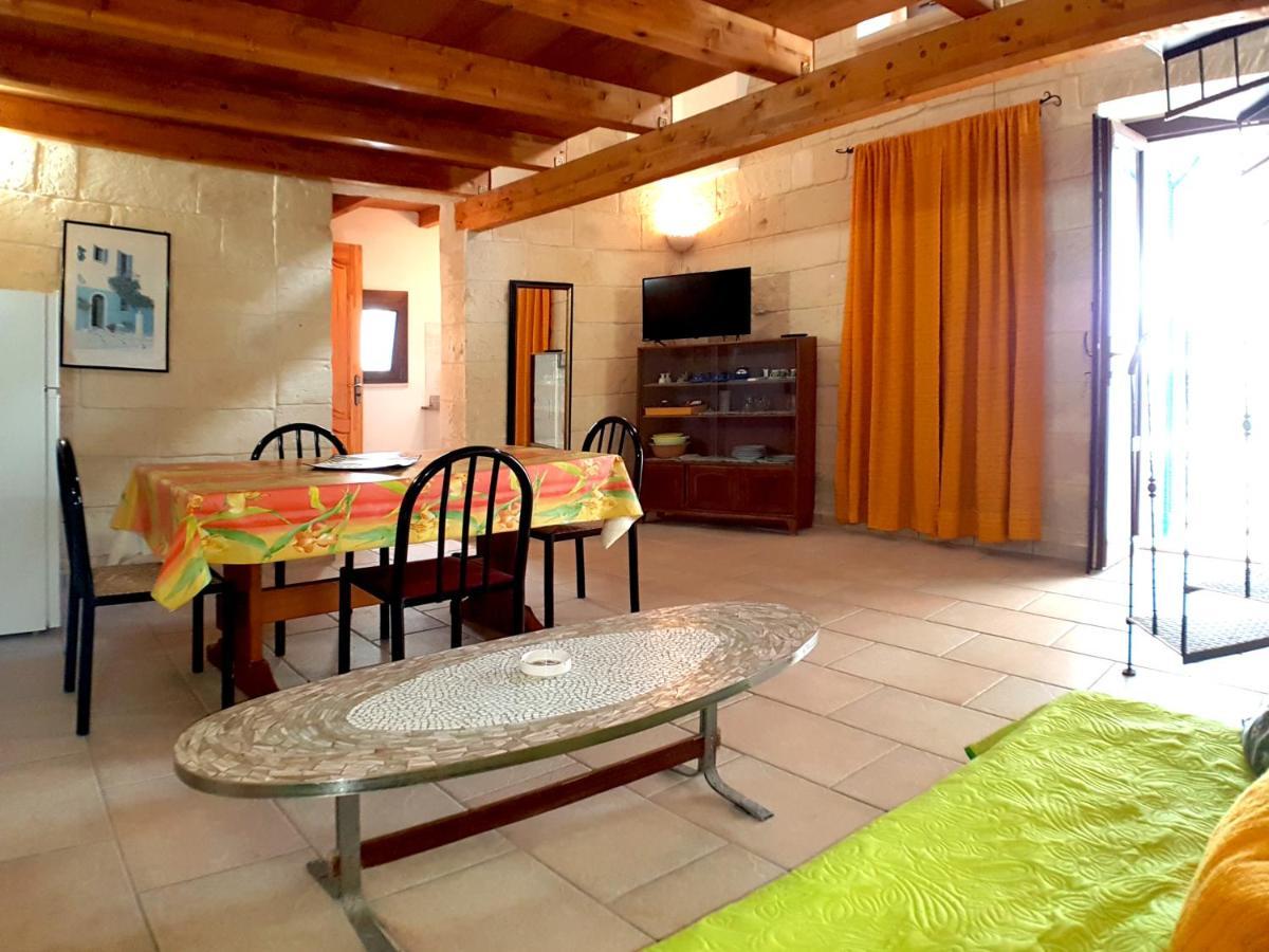 Oikia Vacanze Uggiano la Chiesa Casa Dante Esterno foto
