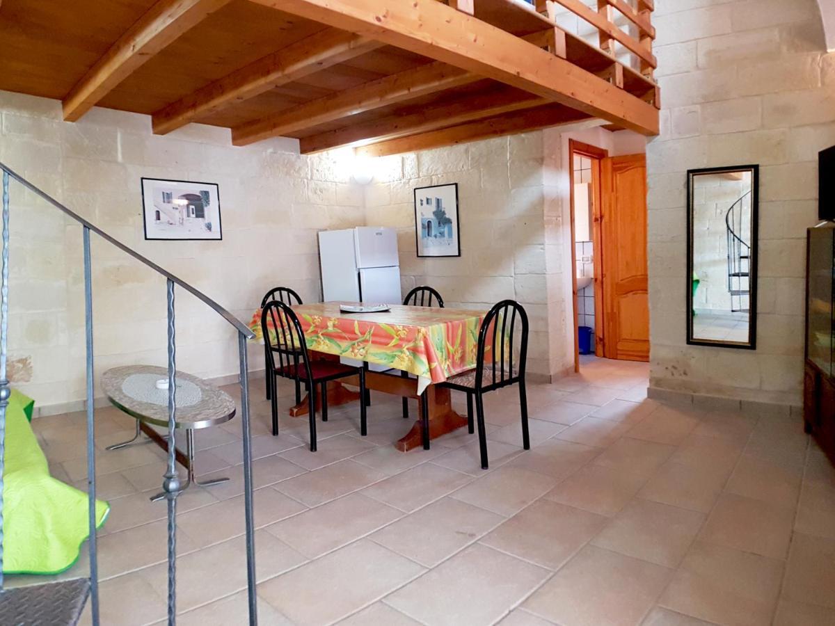 Oikia Vacanze Uggiano la Chiesa Casa Dante Esterno foto