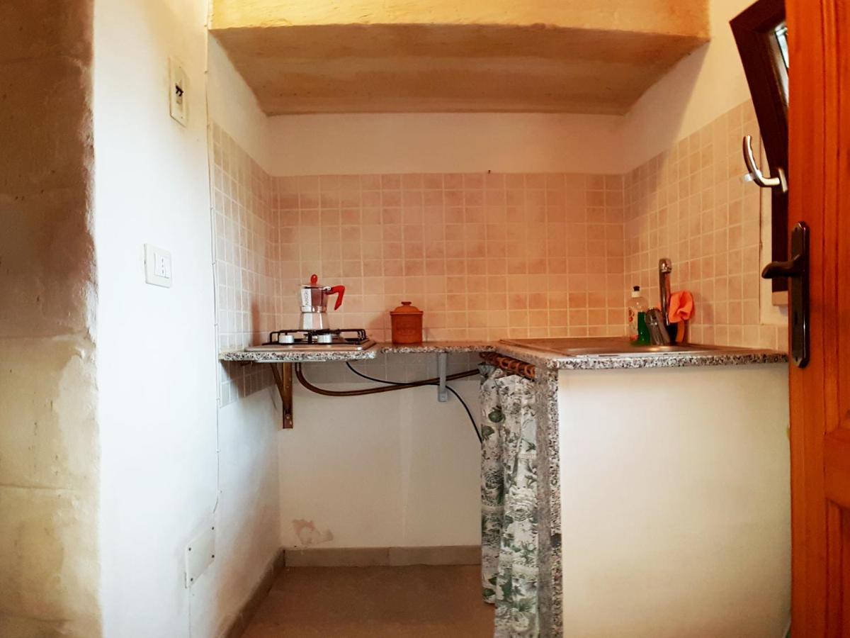 Oikia Vacanze Uggiano la Chiesa Casa Dante Esterno foto