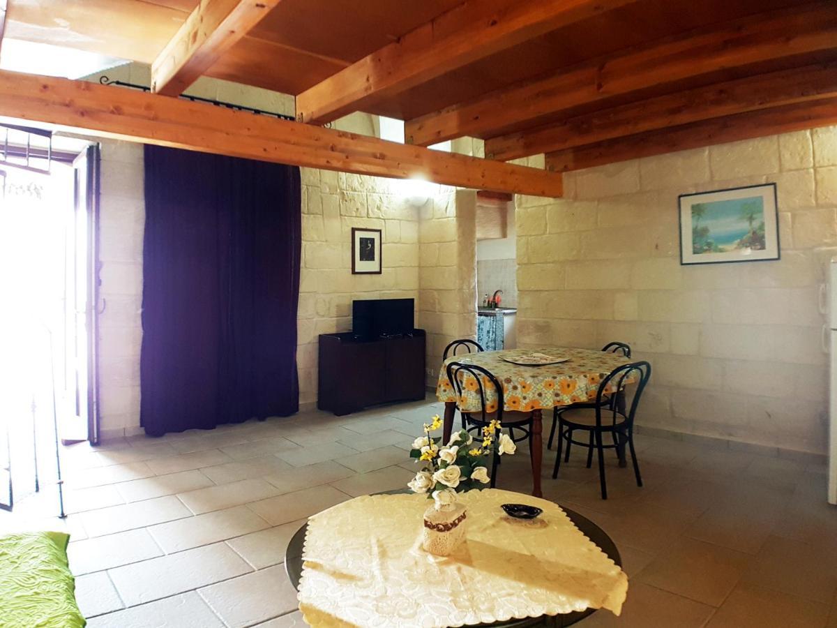 Oikia Vacanze Uggiano la Chiesa Casa Dante Esterno foto