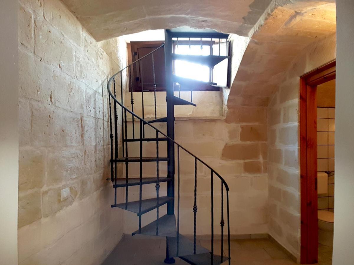 Oikia Vacanze Uggiano la Chiesa Casa Dante Esterno foto